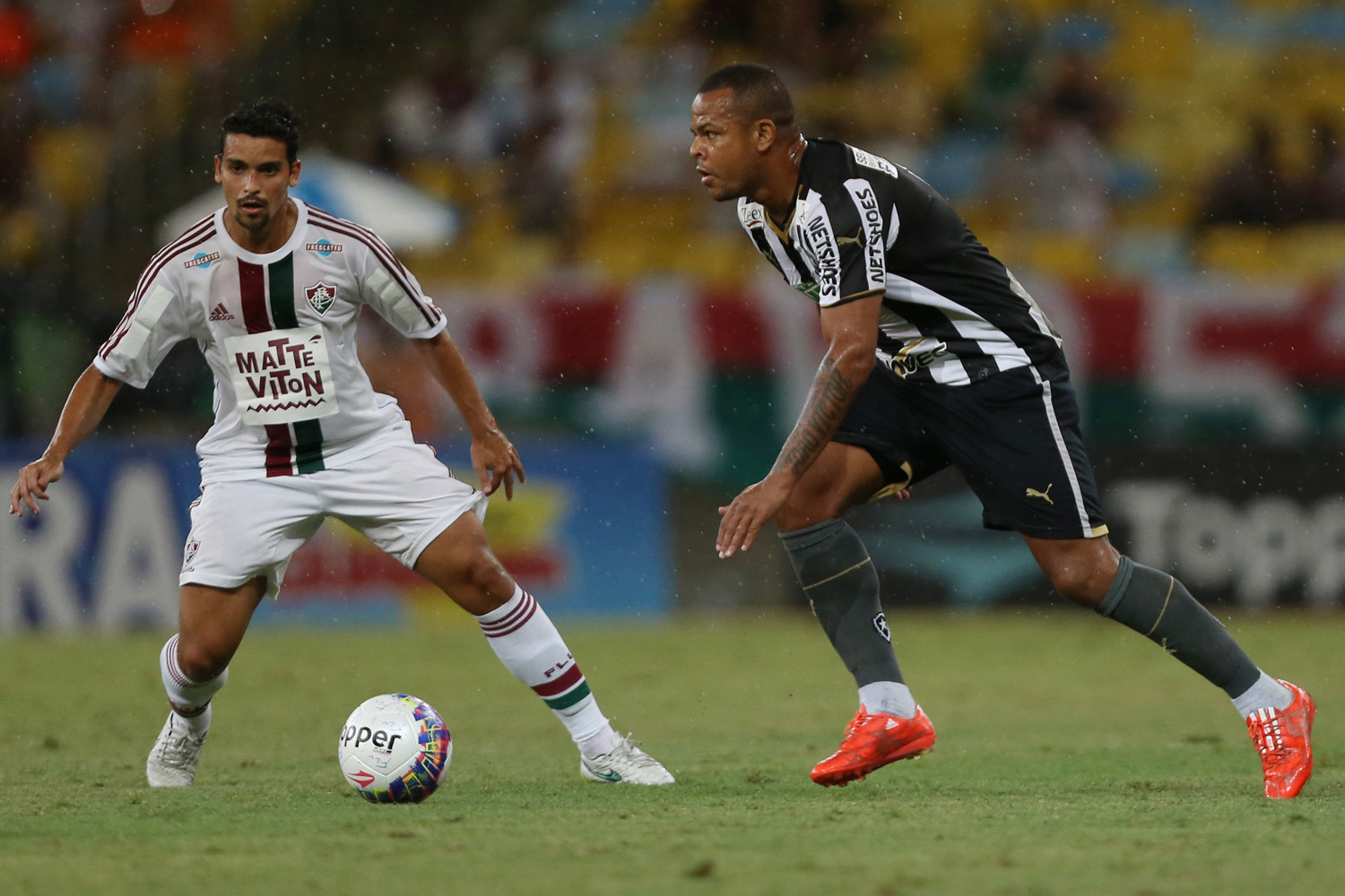 Fluminense vence Botafogo de virada no Maracanã