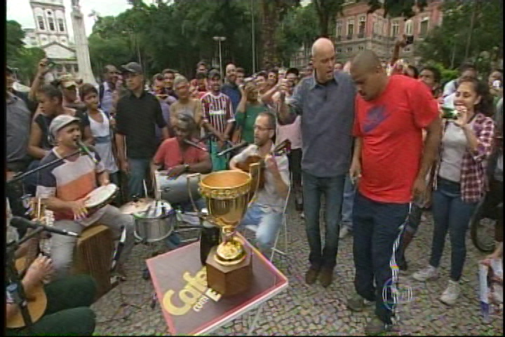 Taça do Campeonato Carioca no Quadro " Cafezinho com Escobar", do Globo Esporte.