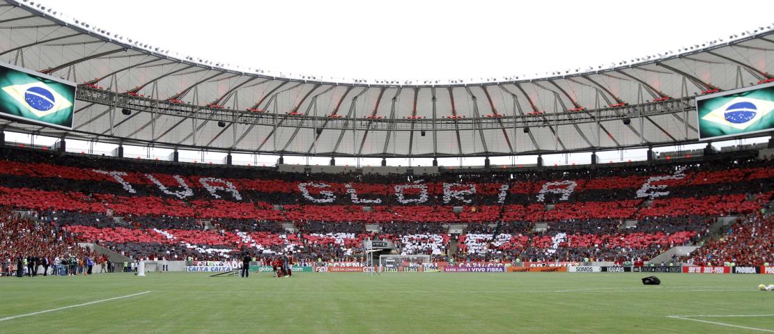 Flamengo empata com o Corinthians no Maracanã por 2 x 2