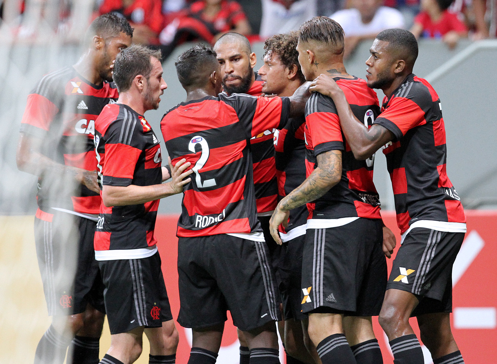 Flamengo vence o Fluminense no Estádio Mané Garrincha 