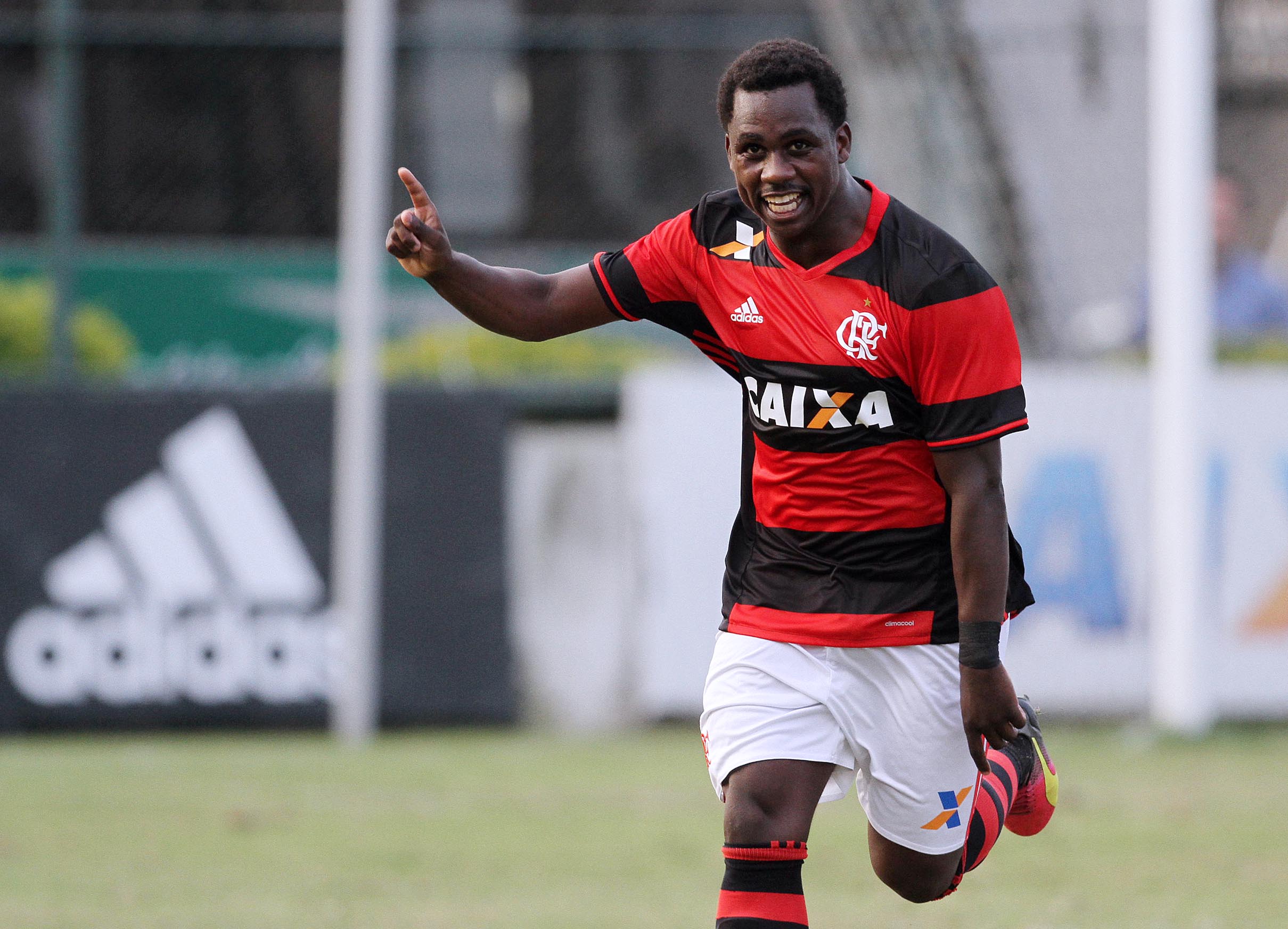 Flamengo vence o Vasco e está na final da Taça Rio Sub-20