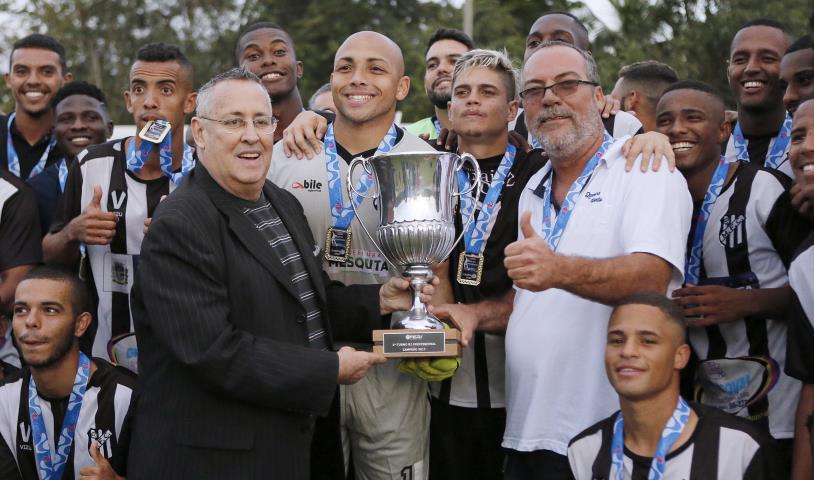 Mesquita conquista o 1º turno da Série B2