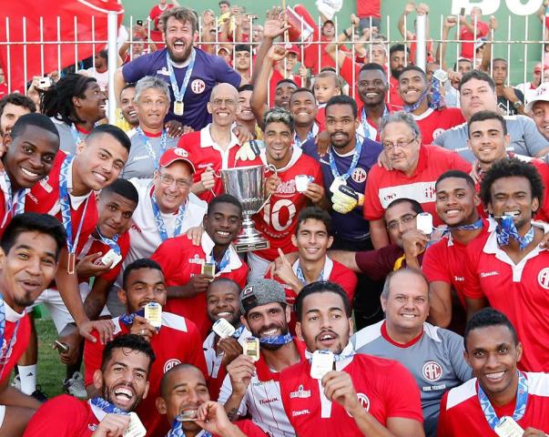 America vence a Taça Corcovado e está nas semifinais