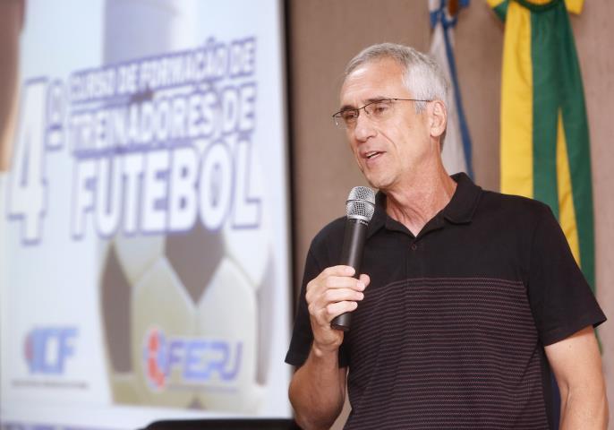 Cerimônia de Formatura da 4ª turma de Treinadores de Futebol ICF/FERJ