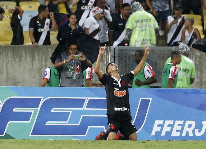 Vasco vence o Bangu e se garante na decisão da Taça Rio