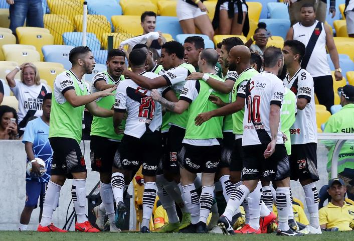 Vasco vence o Bangu e vai enfrentar o Flamengo nas finais do Carioca