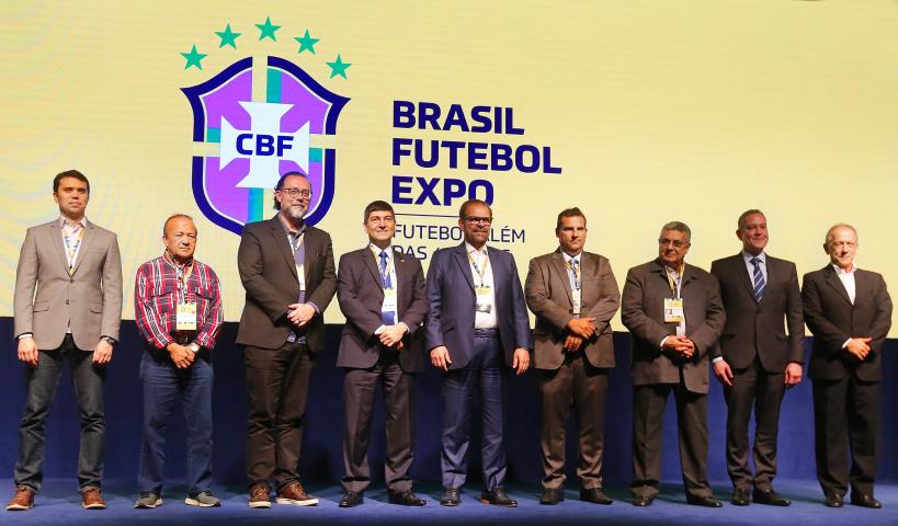 FERJ expõe sua nova marca na Brasil Expo Futebol